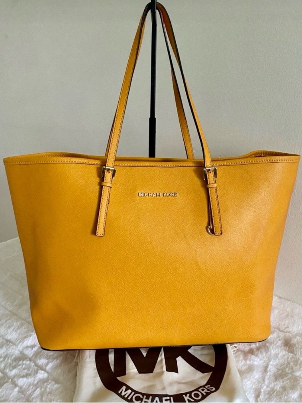 Michael Kors Saffiano Leather Jet Set Travel Medium Tote in Marigold w/ Dust Bag